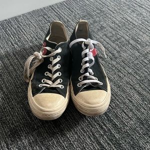 Comme des Garcons Play x Converse Play One Heart Low-top Sneakers
